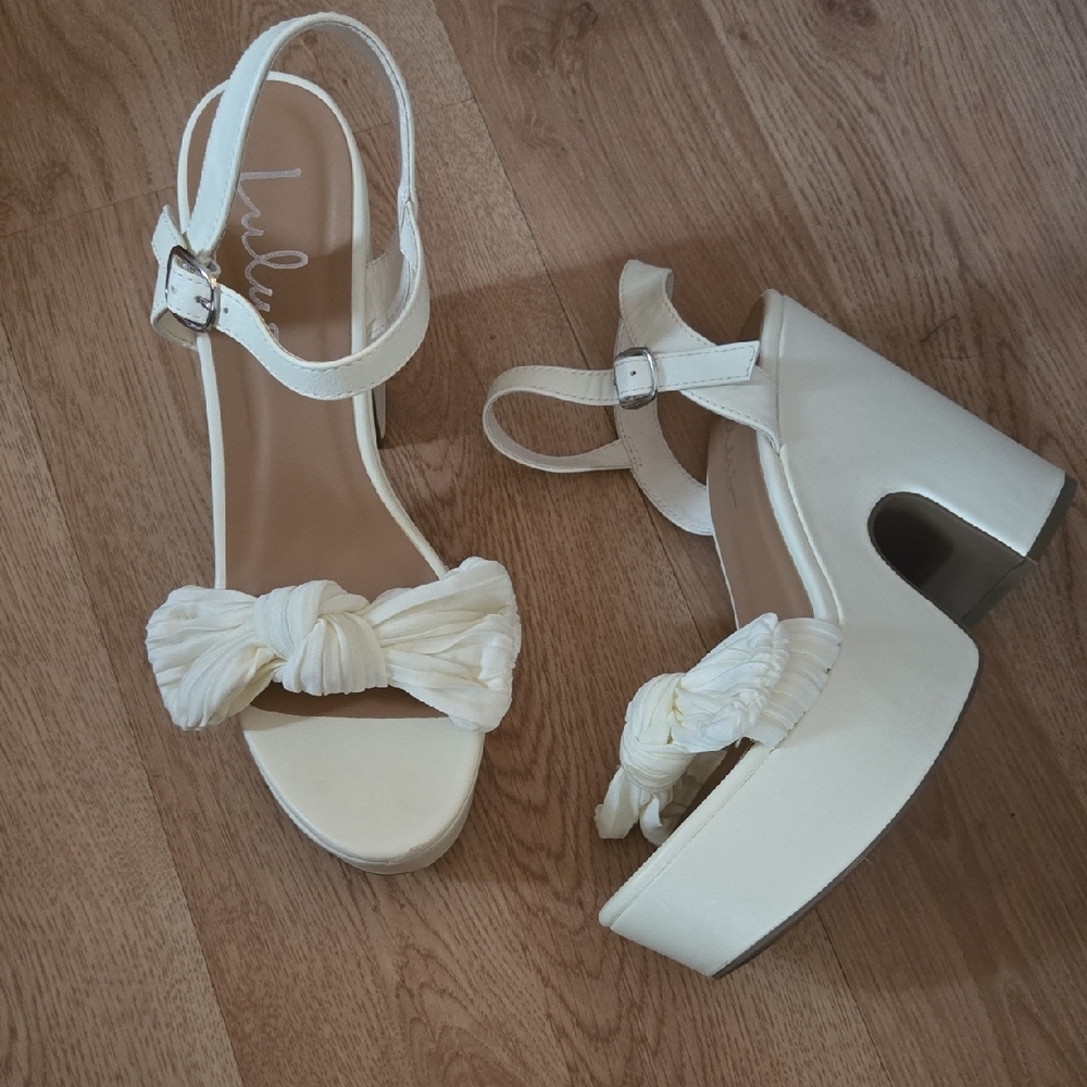Lulus Bow Platform Sandals - image 1